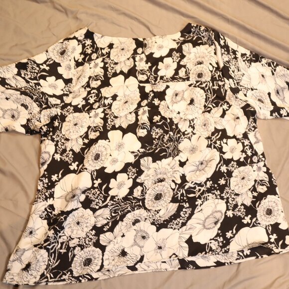 Talbots Floral 3/4 Sleeve Blouse – Black/White – Plus 3X – NWT - Picture 2 of 9